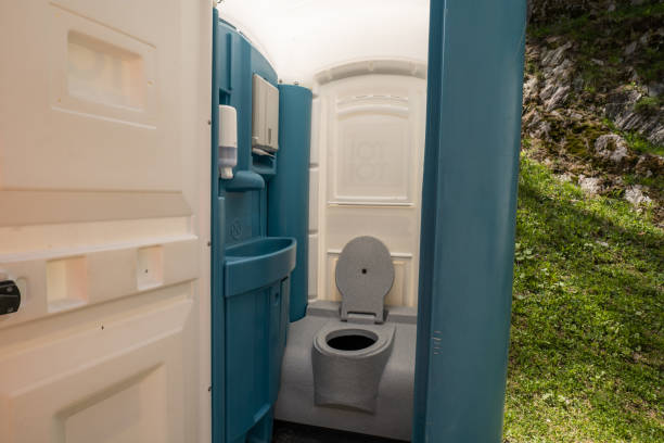 Best Portable restroom trailer rental  in Breckenridge, MI